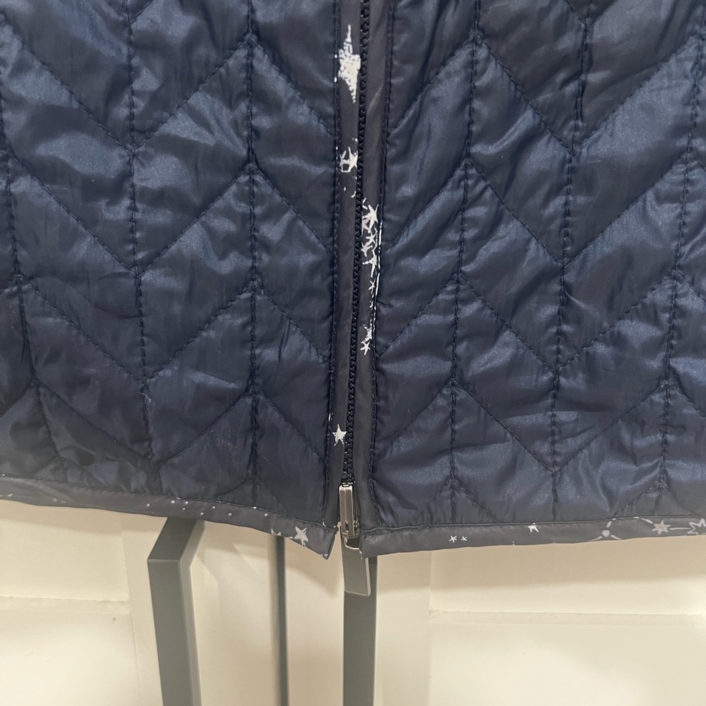 Chico’s womens Blue Zip Front Reversible quilted Vest Moon stars Small - Picture 5 of 15